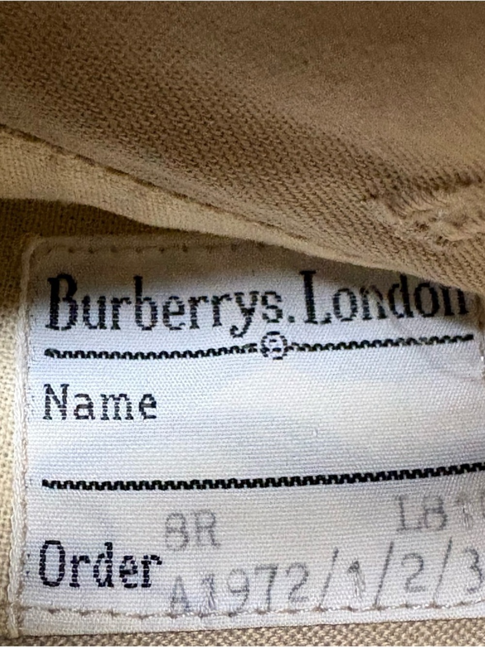 Burberry trench coat - Picture 11 of 16